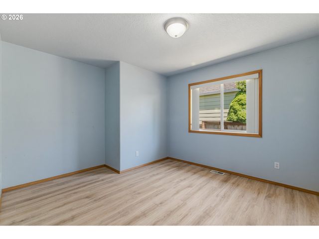 3330 Ne 164TH Loop, Portland, OR 97230