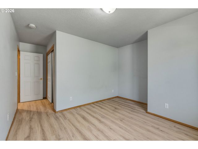 3330 Ne 164TH Loop, Portland, OR 97230