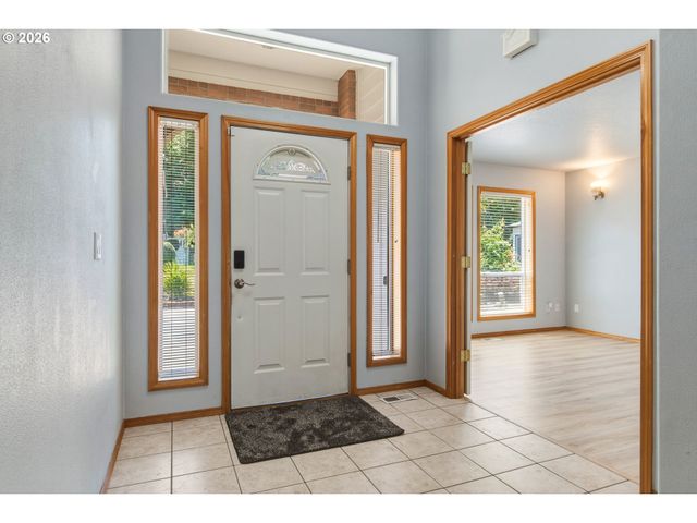 3330 Ne 164TH Loop, Portland, OR 97230