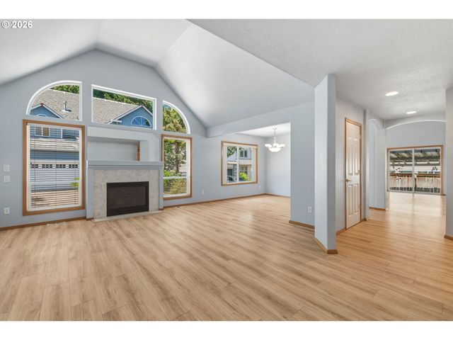 3330 Ne 164TH Loop, Portland, OR 97230