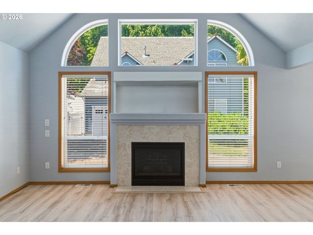 3330 Ne 164TH Loop, Portland, OR 97230