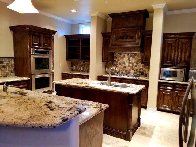 5809 Newcastle Street, Bellaire, TX 77401