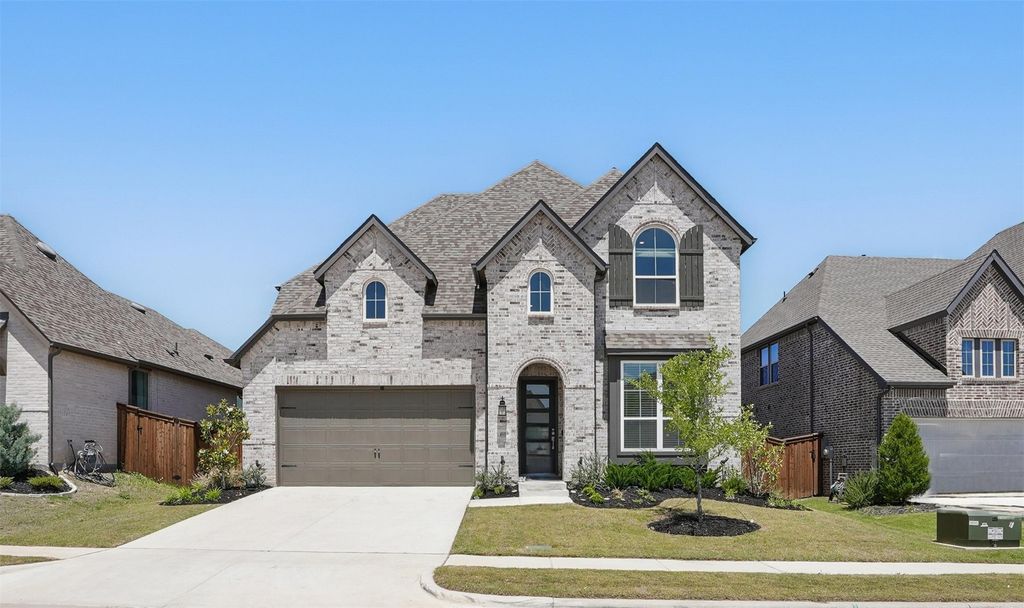 4008 Prickly Pear Avenue, Aubrey, TX 76227