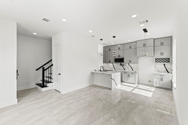 7540 Dyer Street, Houston, TX 77088