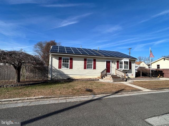 254 G ST, Carneys Point, NJ 08069