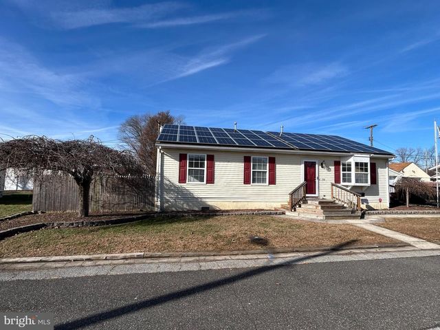 254 G ST, Carneys Point, NJ 08069