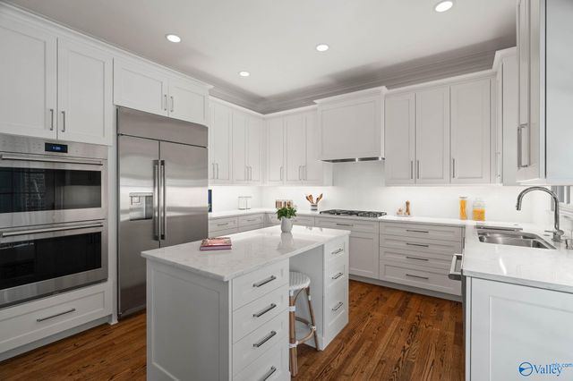 26 Saint James Square SE, Huntsville, AL 35801