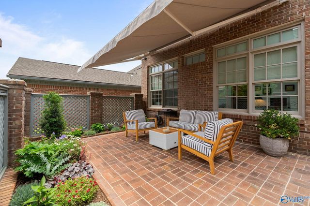 26 Saint James Square SE, Huntsville, AL 35801