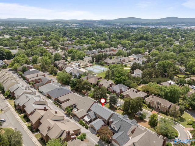 26 Saint James Square SE, Huntsville, AL 35801