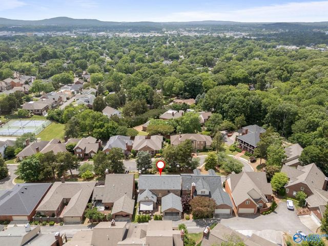 26 Saint James Square SE, Huntsville, AL 35801