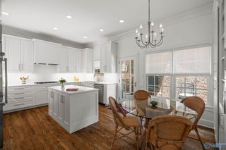 26 Saint James Square SE, Huntsville, AL 35801