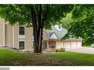 15620 26th Avenue N A, Plymouth, MN 55447