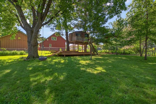 443 S Hackett Road, Waterloo, IA 50701