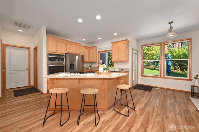 6025 195th Avenue E, Bonney Lake, WA 98391