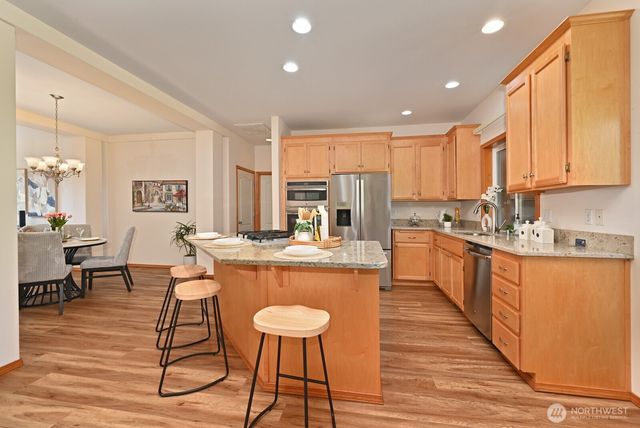 6025 195th Avenue E, Bonney Lake, WA 98391