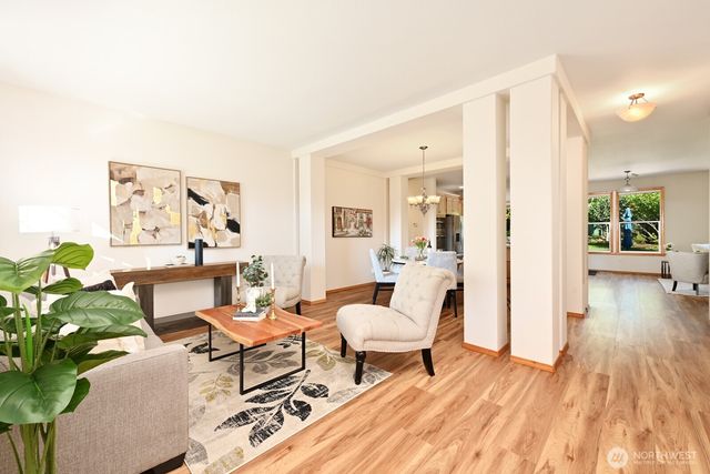 6025 195th Avenue E, Bonney Lake, WA 98391