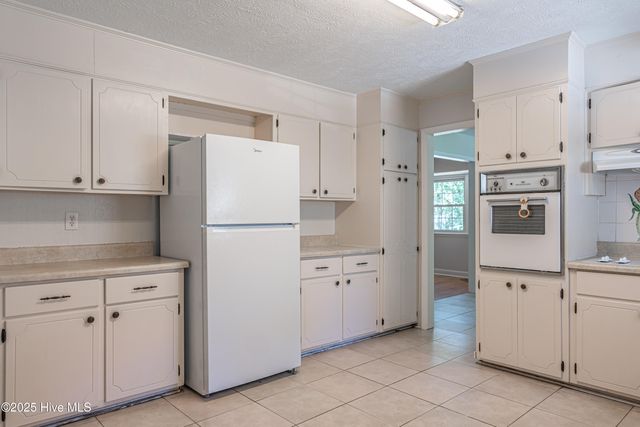 606 John Mcqueen Road, Aberdeen, NC 28315