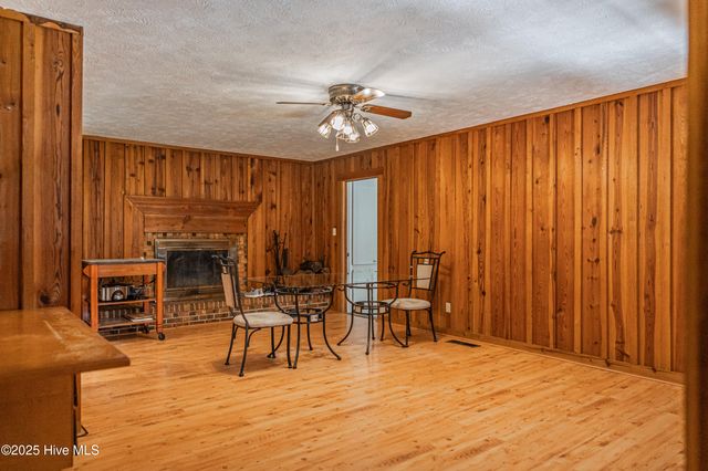 606 John Mcqueen Road, Aberdeen, NC 28315