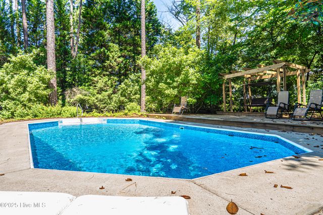 606 John Mcqueen Road, Aberdeen, NC 28315