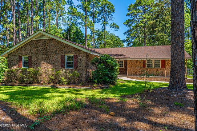 606 John Mcqueen Road, Aberdeen, NC 28315