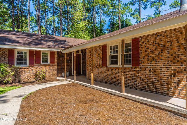 606 John Mcqueen Road, Aberdeen, NC 28315