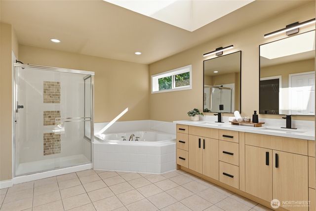 9625 222nd Court NE, Redmond, WA 98053