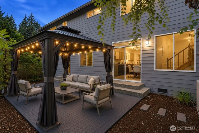 9625 222nd Court NE, Redmond, WA 98053