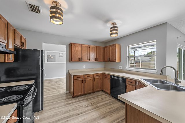 220 Lanack Road SE, Palm Bay, FL 32909