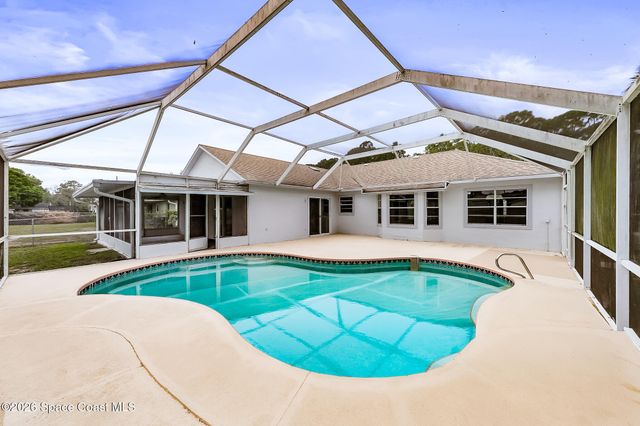 220 Lanack Road SE, Palm Bay, FL 32909