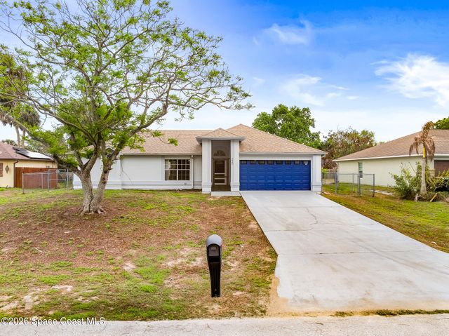 220 Lanack Road SE, Palm Bay, FL 32909