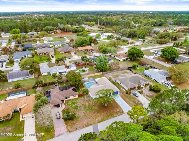 220 Lanack Road SE, Palm Bay, FL 32909