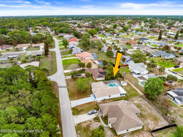 220 Lanack Road SE, Palm Bay, FL 32909