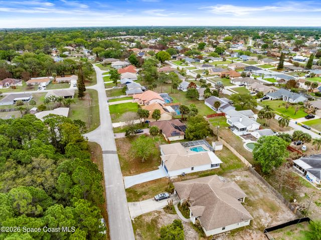 220 Lanack Road SE, Palm Bay, FL 32909