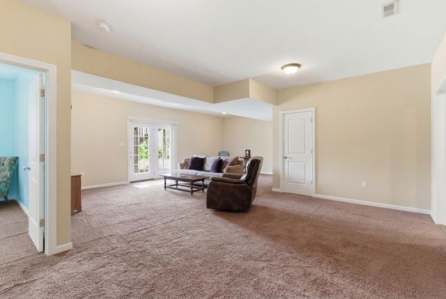 217 Wilshire Way, Richmond, KY 40475