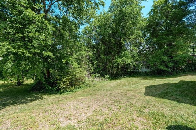 1409 Ridge Avenue, Eden, NC 27288