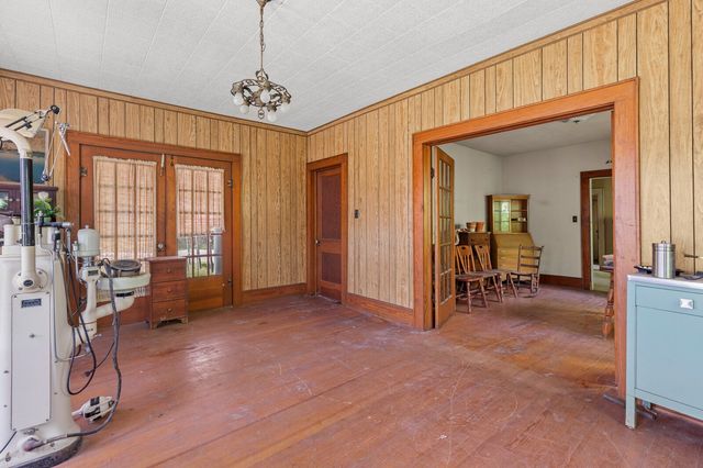 801-803 N Harrison Street, West, TX 76691