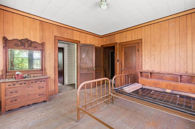 801-803 N Harrison Street, West, TX 76691