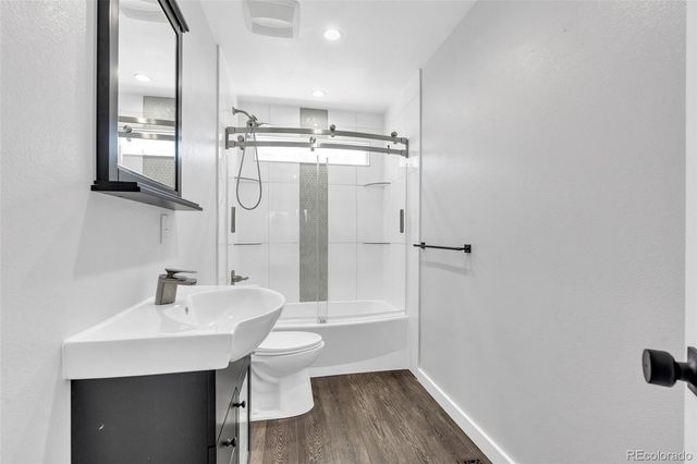 5484 S Danube Way, Centennial, CO 80015
