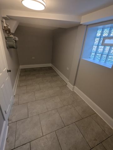 7017 S Hermitage Avenue, Chicago, IL 60636