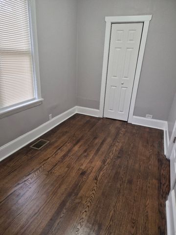 7017 S Hermitage Avenue, Chicago, IL 60636