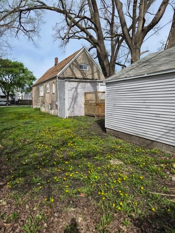7017 S Hermitage Avenue, Chicago, IL 60636