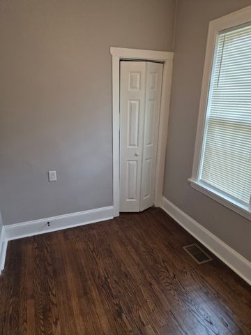 7017 S Hermitage Avenue, Chicago, IL 60636