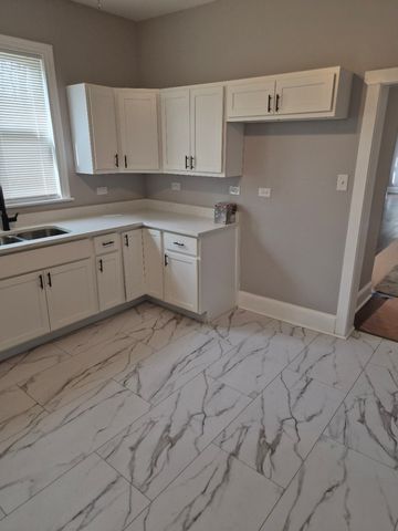 7017 S Hermitage Avenue, Chicago, IL 60636