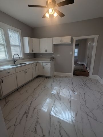 7017 S Hermitage Avenue, Chicago, IL 60636