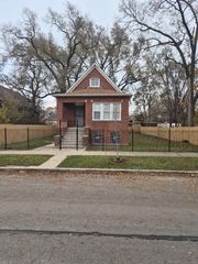 7017 S Hermitage Avenue, Chicago, IL 60636