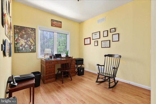 203 NORTHWOOD CIR, Cross Junction, VA 22625