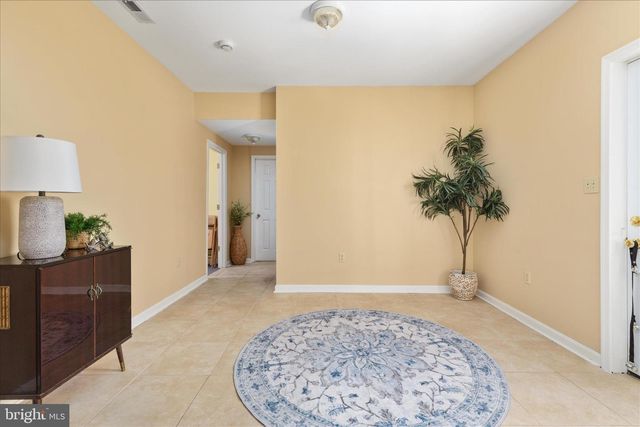 203 NORTHWOOD CIR, Cross Junction, VA 22625