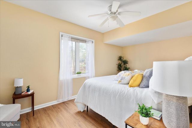 203 NORTHWOOD CIR, Cross Junction, VA 22625