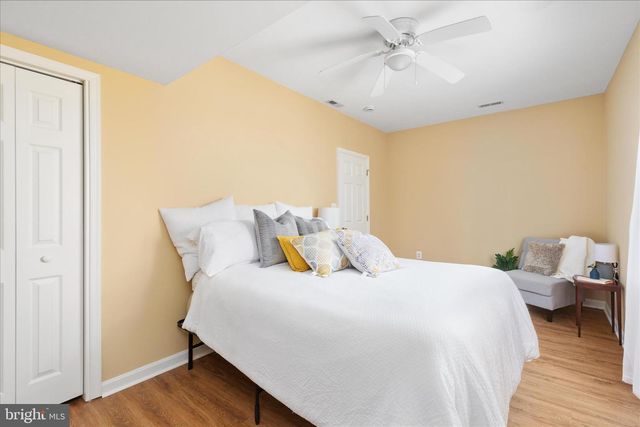 203 NORTHWOOD CIR, Cross Junction, VA 22625