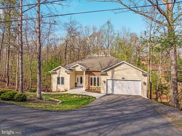 203 NORTHWOOD CIR, Cross Junction, VA 22625